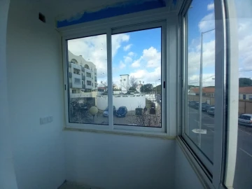 Apartamento T4 para Venda em Laranjeiro e Feijó