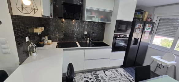 Apartamento para Venda em Camarate, Unhos e Apelação