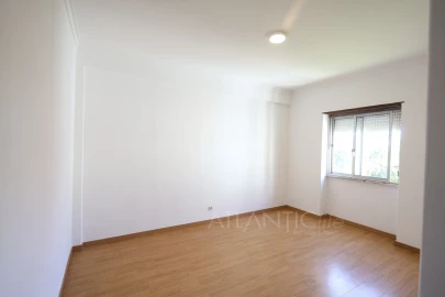 Apartamento T2 para Venda em Rio de Mouro