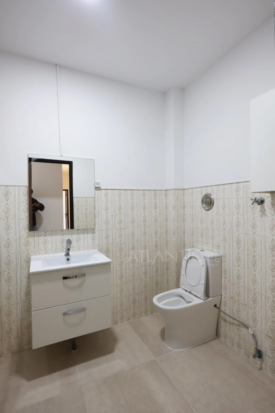 Apartamento T2 para Venda em Rio de Mouro Foto 8