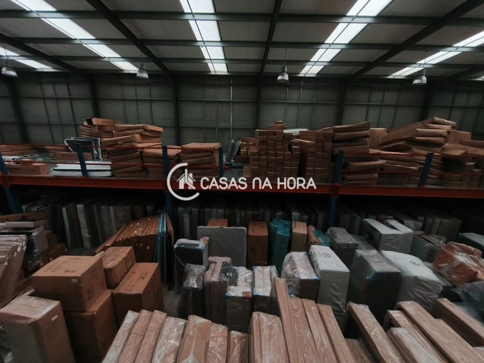 Armazém para Arrendamento em Rio de Mouro Foto 7