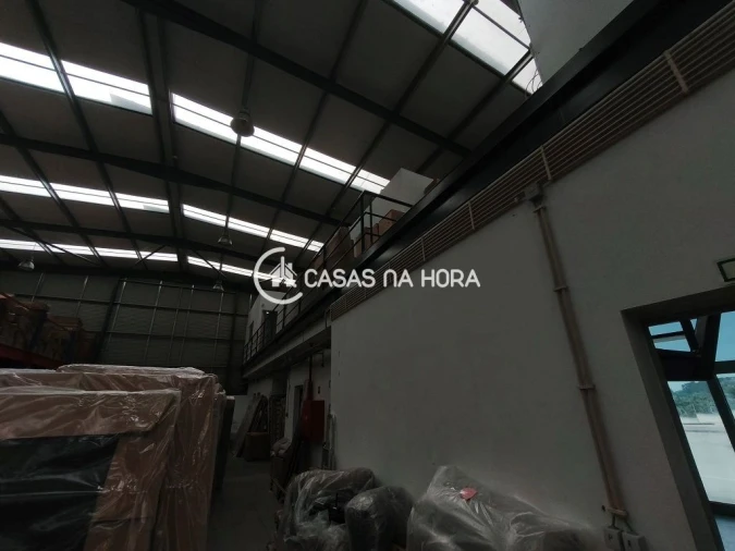 Armazém para Arrendamento em Rio de Mouro Foto 16