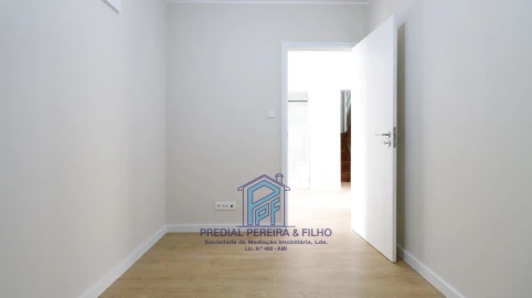 Apartamento T5 para Venda em Cidade da Maia