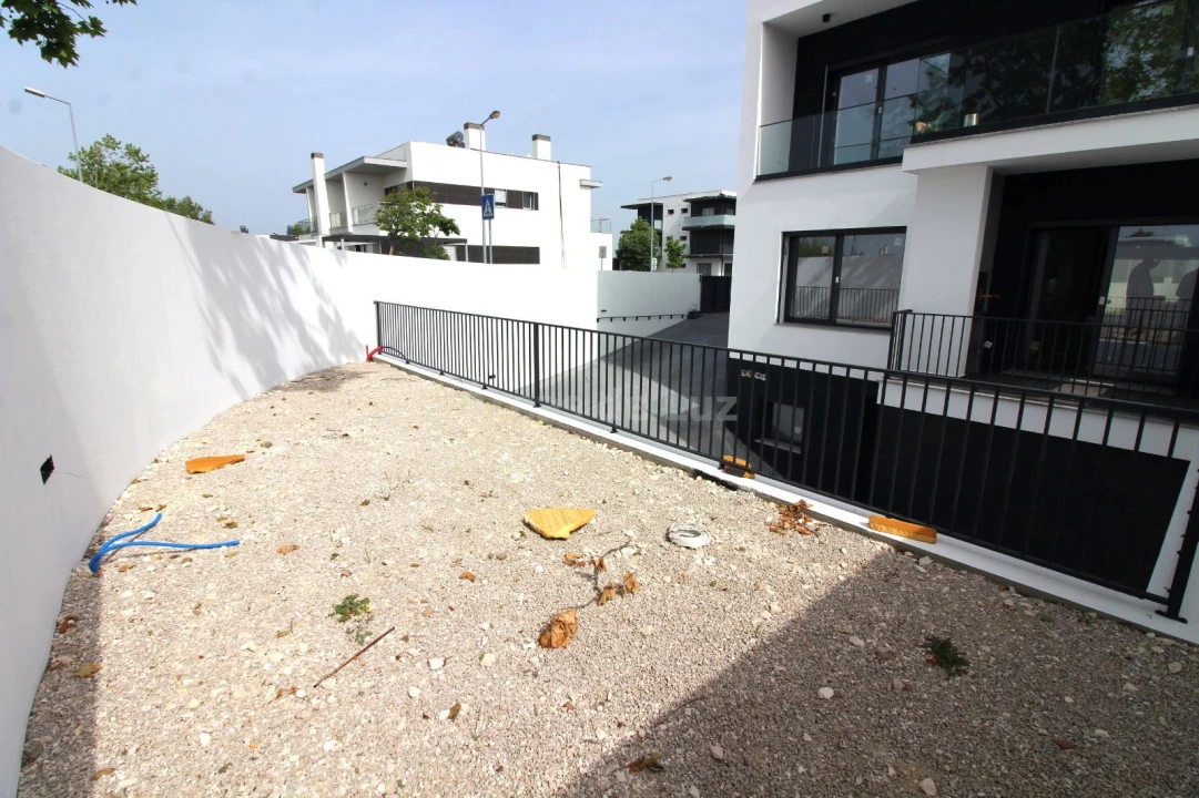 Moradia T4 para Venda em Marrazes e Barosa Foto 18