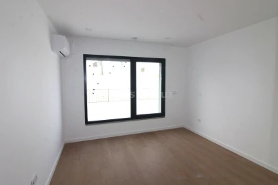 Moradia T4 para Venda em Marrazes e Barosa