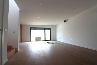 Moradia T4 para Venda em Marrazes e Barosa