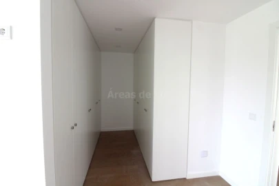 Moradia T4 para Venda em Marrazes e Barosa