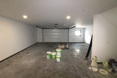 Moradia T4 para Venda em Marrazes e Barosa