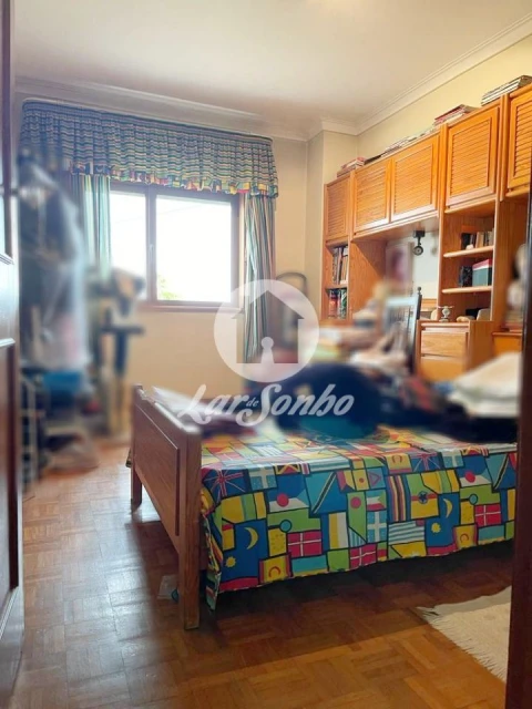 Moradia T4 para Venda em Arcozelo