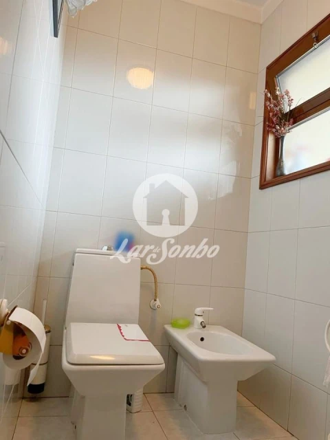 Moradia T4 para Venda em Arcozelo