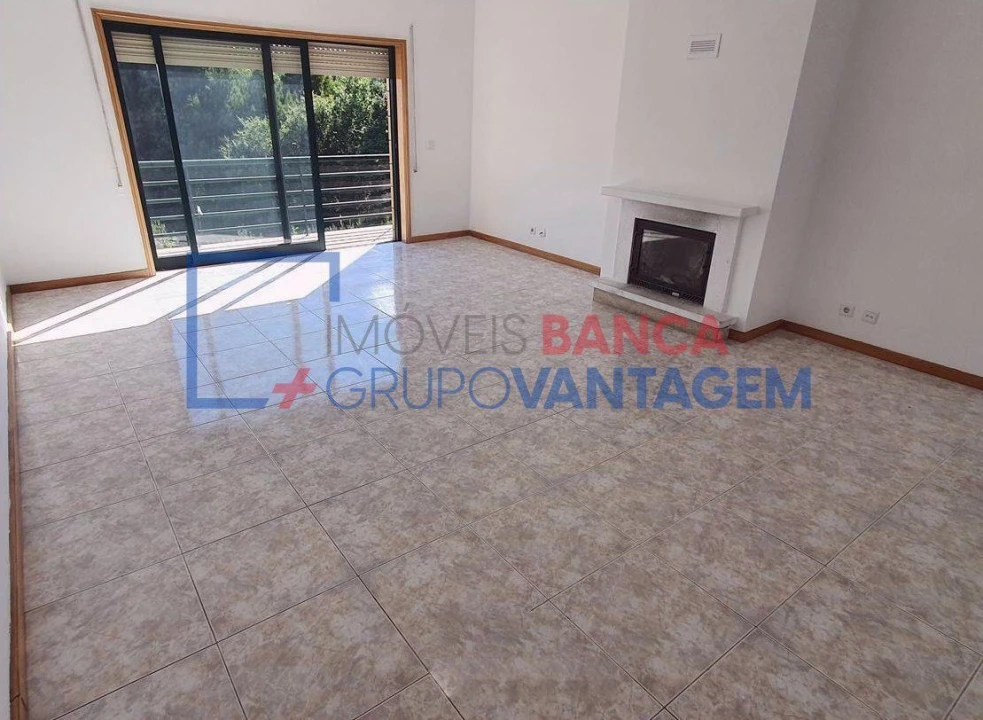 Apartamento T3 para Venda em Pedroso e Seixezelo Foto 4