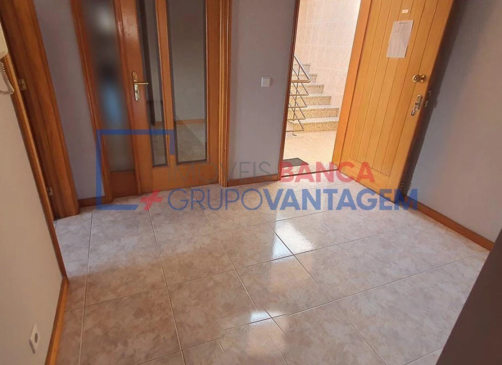 Apartamento T3 para Venda em Pedroso e Seixezelo Foto 10