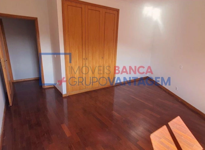 Apartamento T3 para Venda em Pedroso e Seixezelo Foto 16