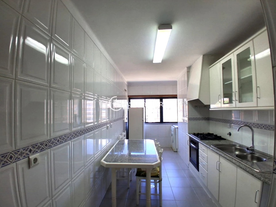 Apartamento T3 para Venda em Viseu Foto 1