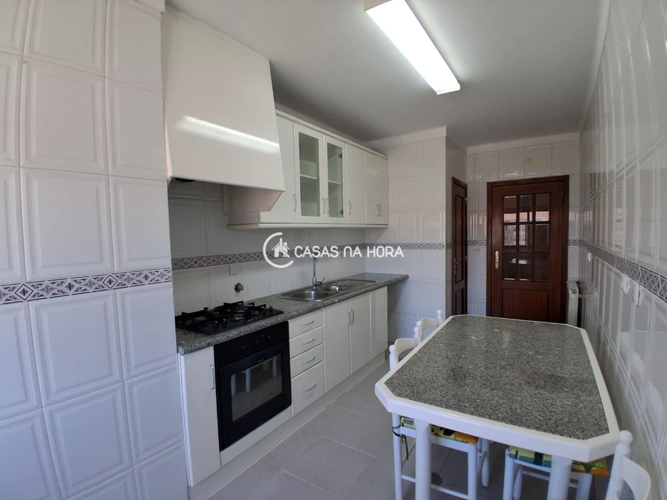 Apartamento T3 para Venda em Viseu Foto 2