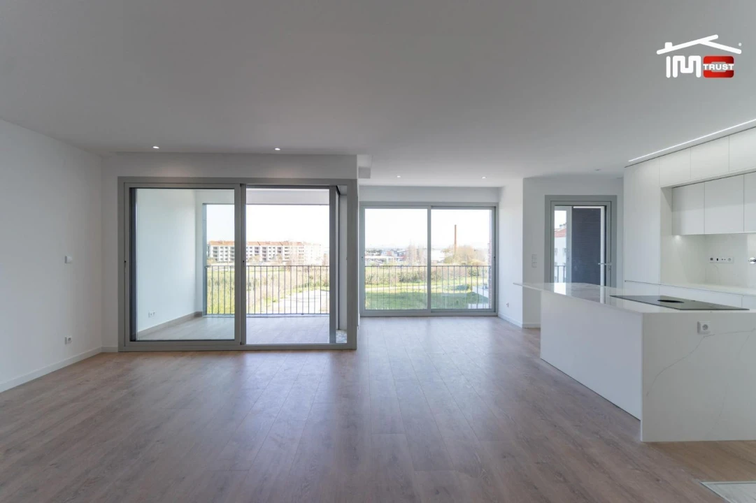 Apartamento T3 para Venda em Montijo e Afonsoeiro Foto 1