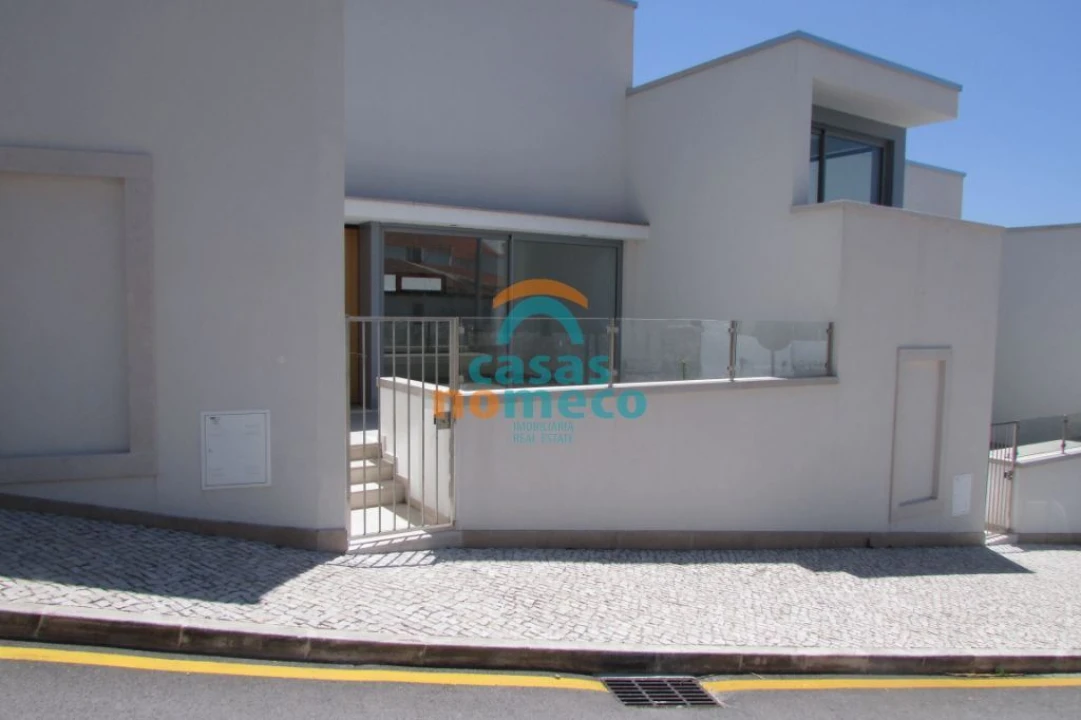 Moradia T3 para Venda em Sesimbra (Castelo) Foto 2