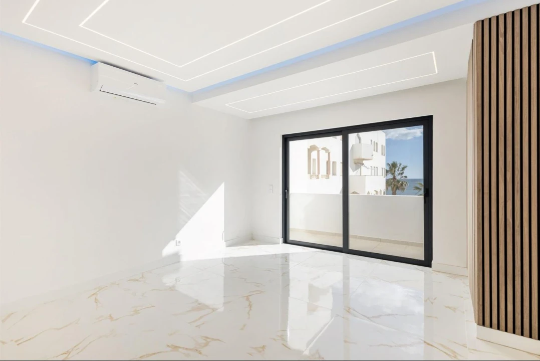 Apartamento T2 para Venda em Quarteira Foto 6