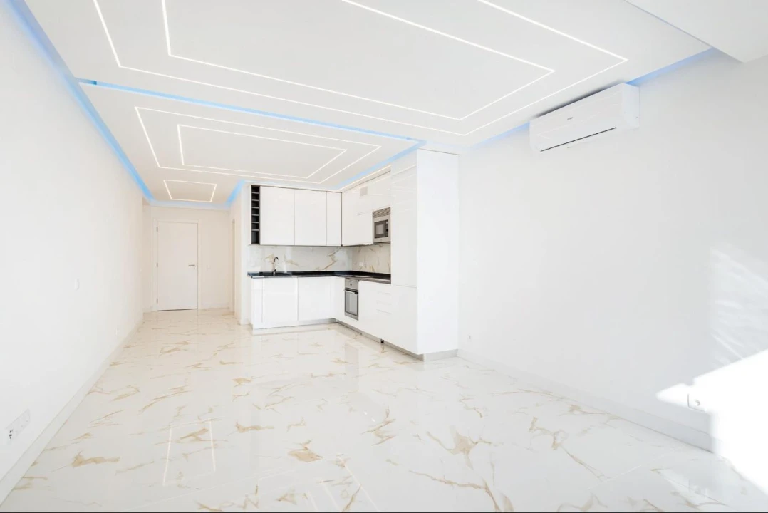 Apartamento T2 para Venda em Quarteira Foto 10