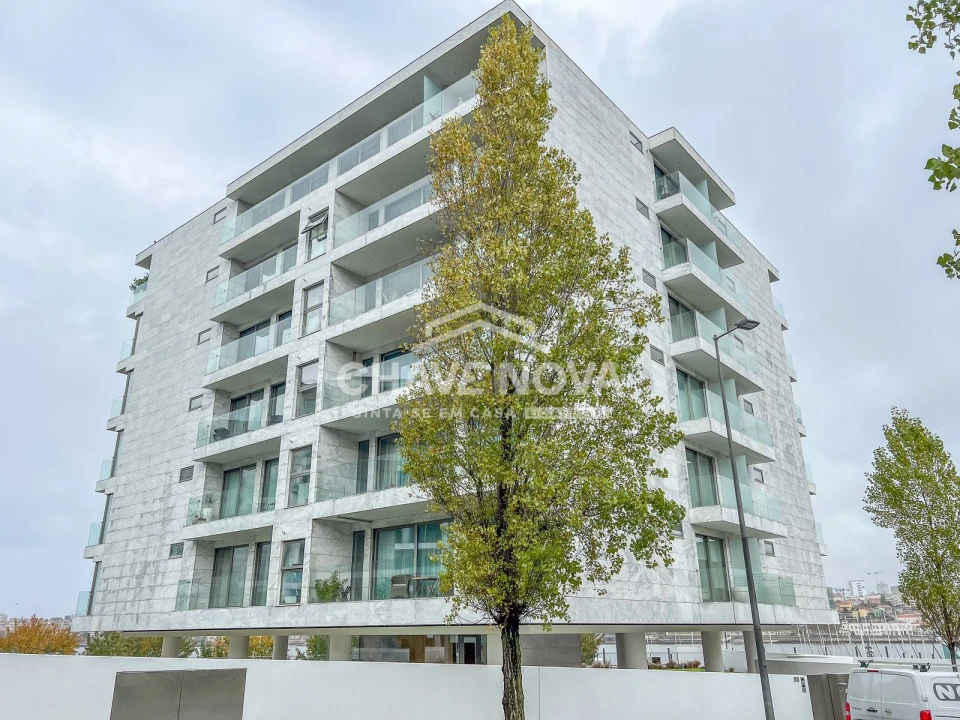 Apartamento T1 para Arrendamento em Canidelo Foto 24