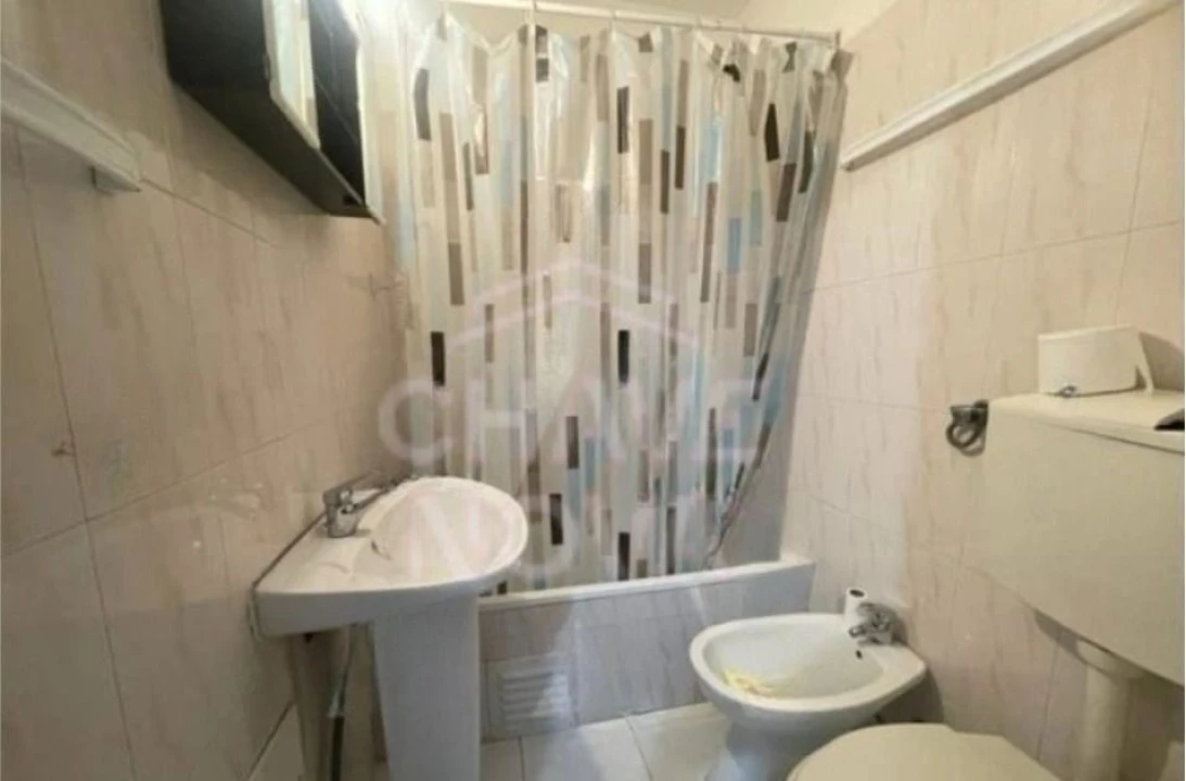 Apartamento T2 para Venda em Quarteira Foto 9