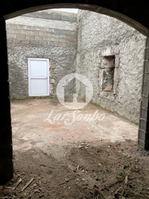 Moradia T2 para Venda em Santa Cruz da Graciosa