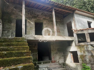 Moradia T2 para Venda em Moreira do Rei e Várzea Cova