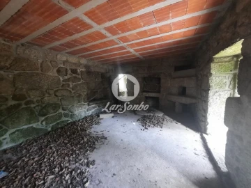 Moradia T2 para Venda em Moreira do Rei e Várzea Cova