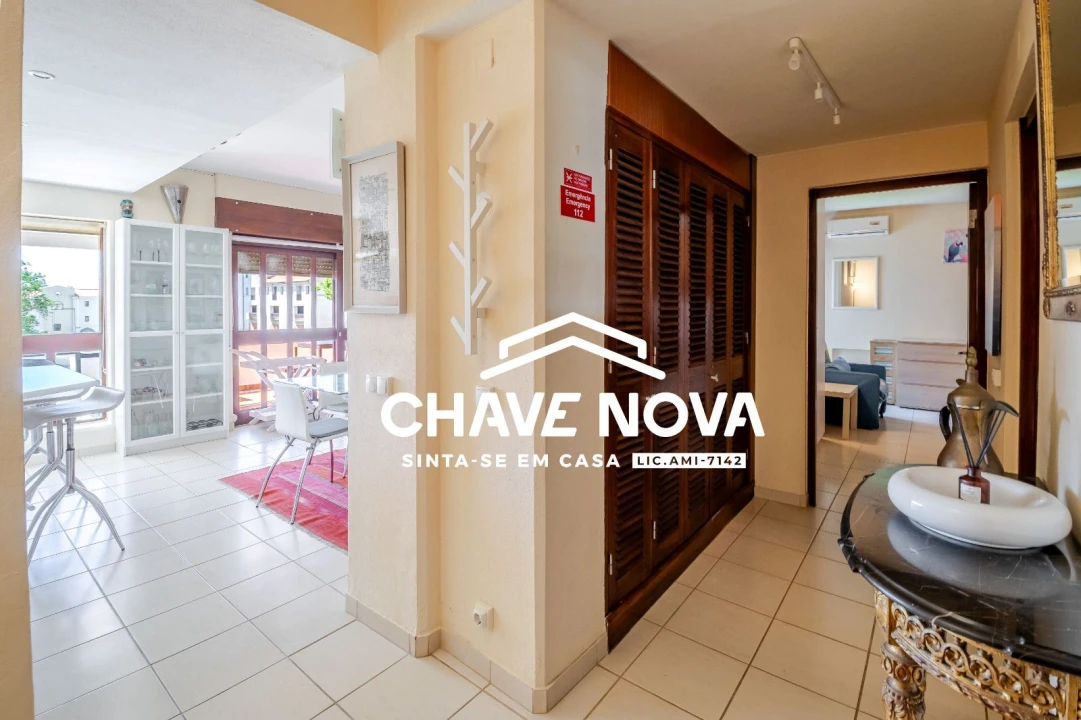 Apartamento T3 para Venda em Quarteira Foto 7