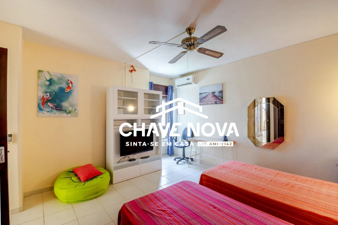 Apartamento T3 para Venda em Quarteira Foto 23