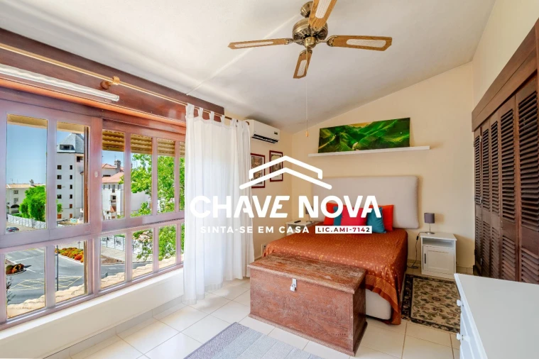 Apartamento T3 para Venda em Quarteira Foto 14