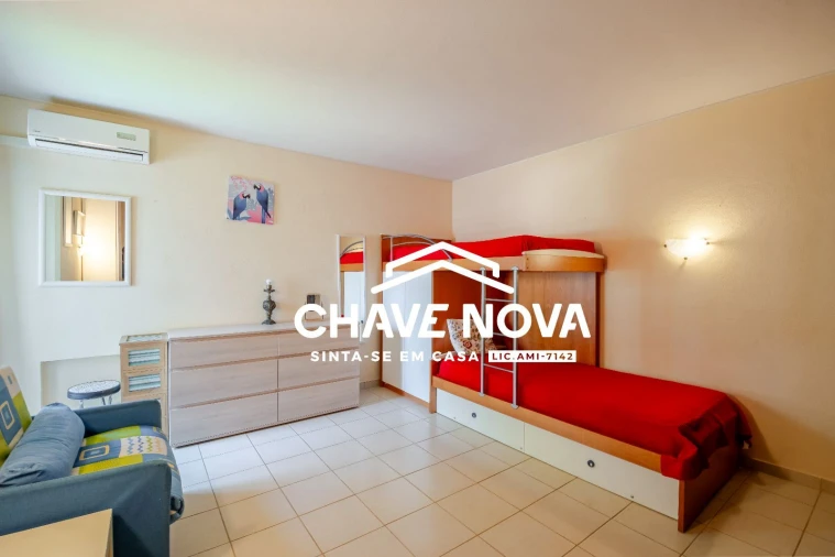 Apartamento T3 para Venda em Quarteira Foto 18