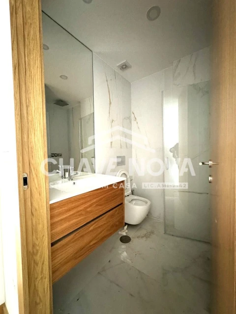 Apartamento T2 para Arrendamento em Ramalde