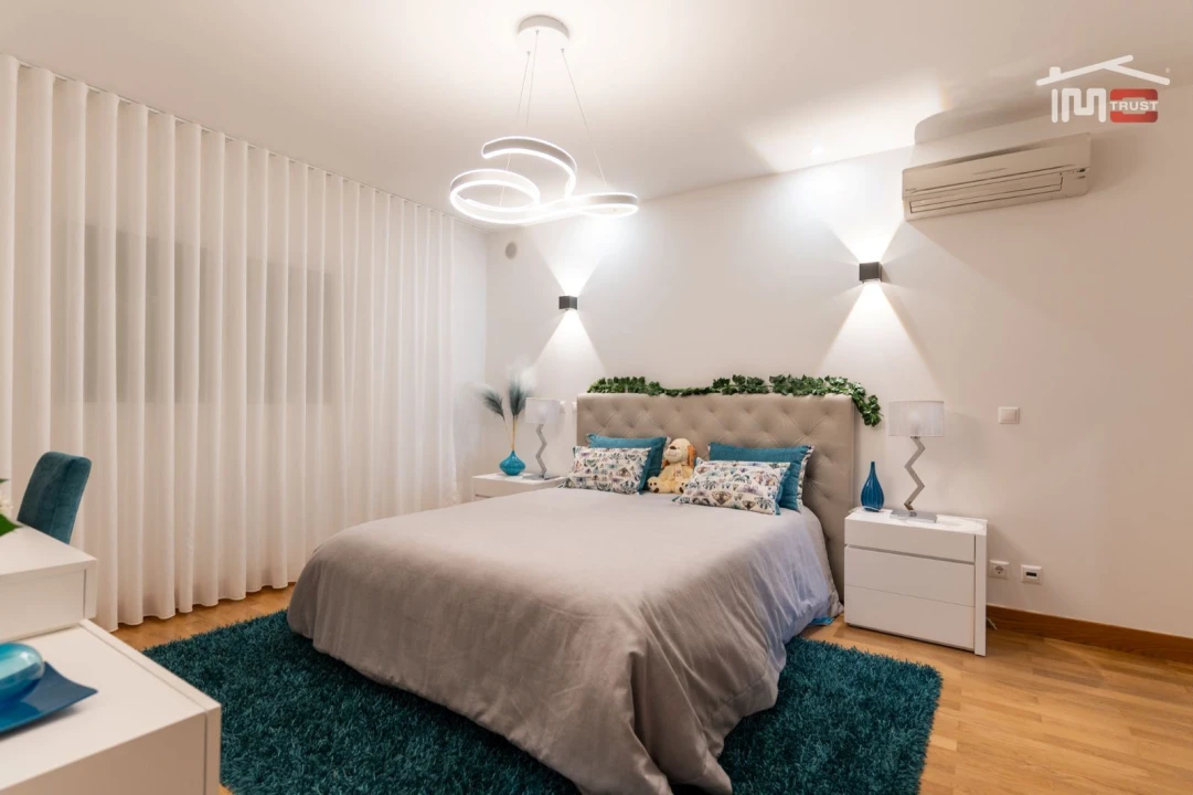 Moradia T5 para Venda em São João Baptista e Santa Maria dos Olivais Foto 26