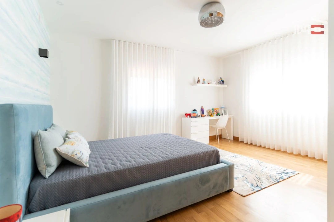 Moradia T5 para Venda em São João Baptista e Santa Maria dos Olivais Foto 29