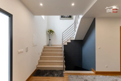 Moradia T5 para Venda em São João Baptista e Santa Maria dos Olivais