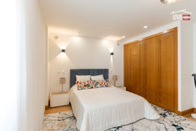 Moradia T5 para Venda em São João Baptista e Santa Maria dos Olivais