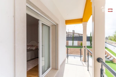 Moradia T5 para Venda em São João Baptista e Santa Maria dos Olivais