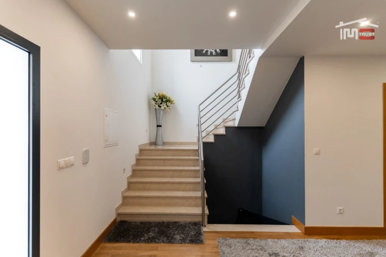 Moradia T5 para Venda em São João Baptista e Santa Maria dos Olivais Foto 18