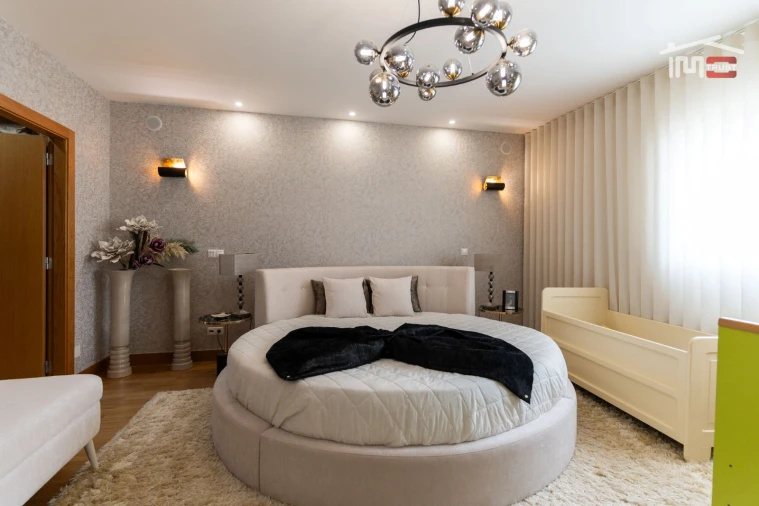 Moradia T5 para Venda em São João Baptista e Santa Maria dos Olivais Foto 19