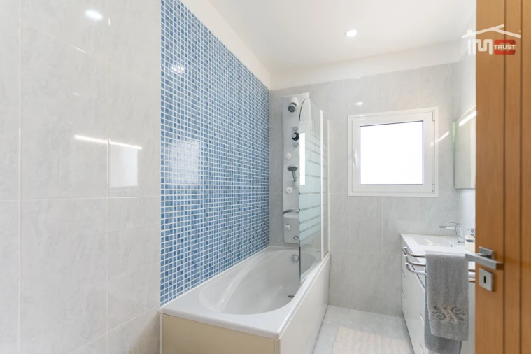 Moradia T5 para Venda em São João Baptista e Santa Maria dos Olivais Foto 23