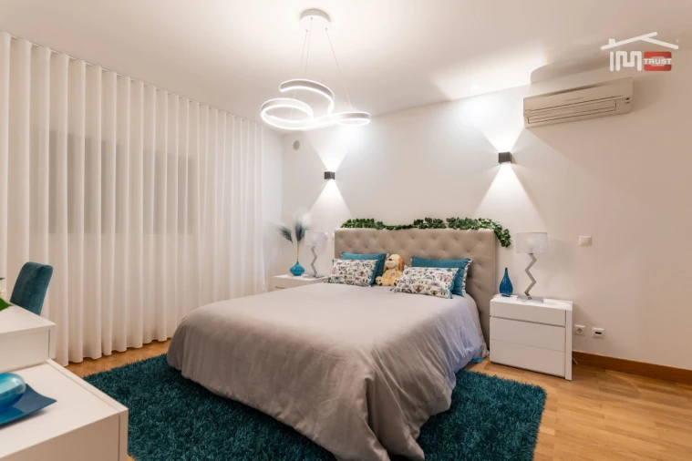 Moradia T5 para Venda em São João Baptista e Santa Maria dos Olivais Foto 26