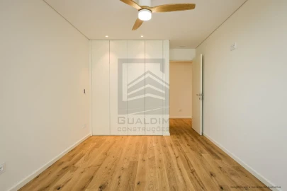 Apartamento T3 para Venda em Esgueira