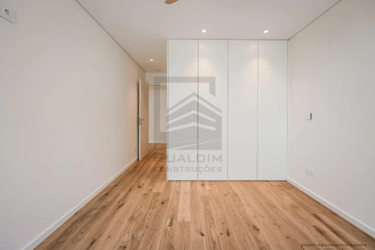 Apartamento T3 para Venda em Esgueira Foto 13