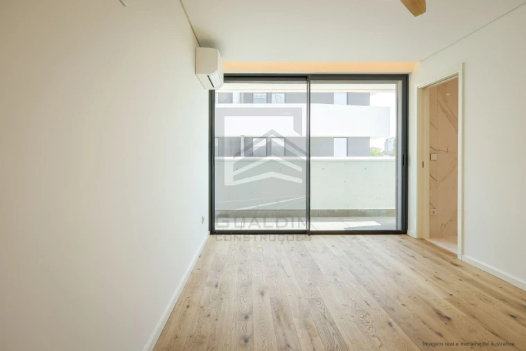 Apartamento T3 para Venda em Esgueira Foto 14