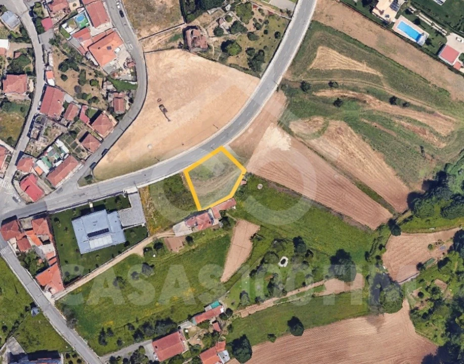 Terreno para Venda em O. Azeméis, Riba-Ul, Ul, Macinhata Seixa, Madail Foto 1