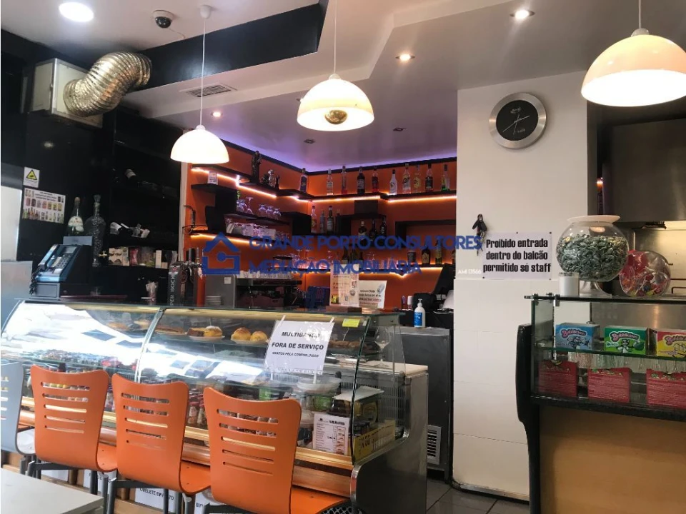 Loja para Trespasse em Paranhos Foto 1