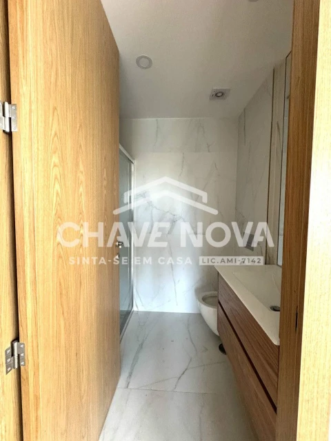 Apartamento T1 para Arrendamento em Lordelo do Ouro e Massarelos