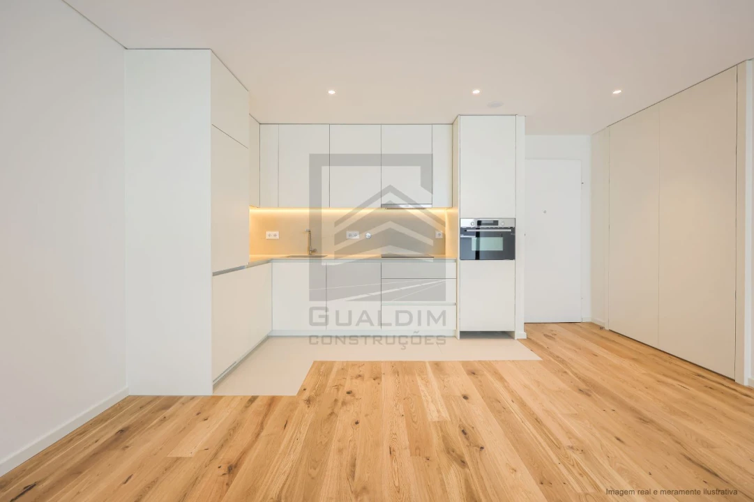 Apartamento T1 para Venda em Esgueira Foto 9