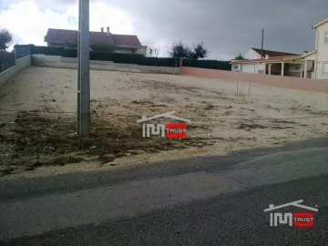 Terreno Misto para Arrendamento em São Mamede